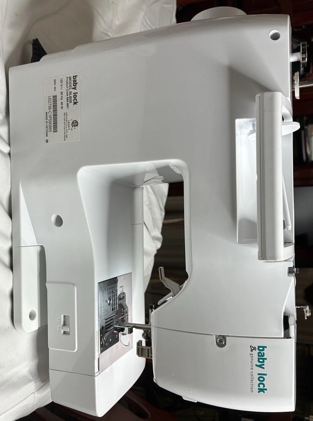baby lock BL80B Sewing Machine, With LCD Display.