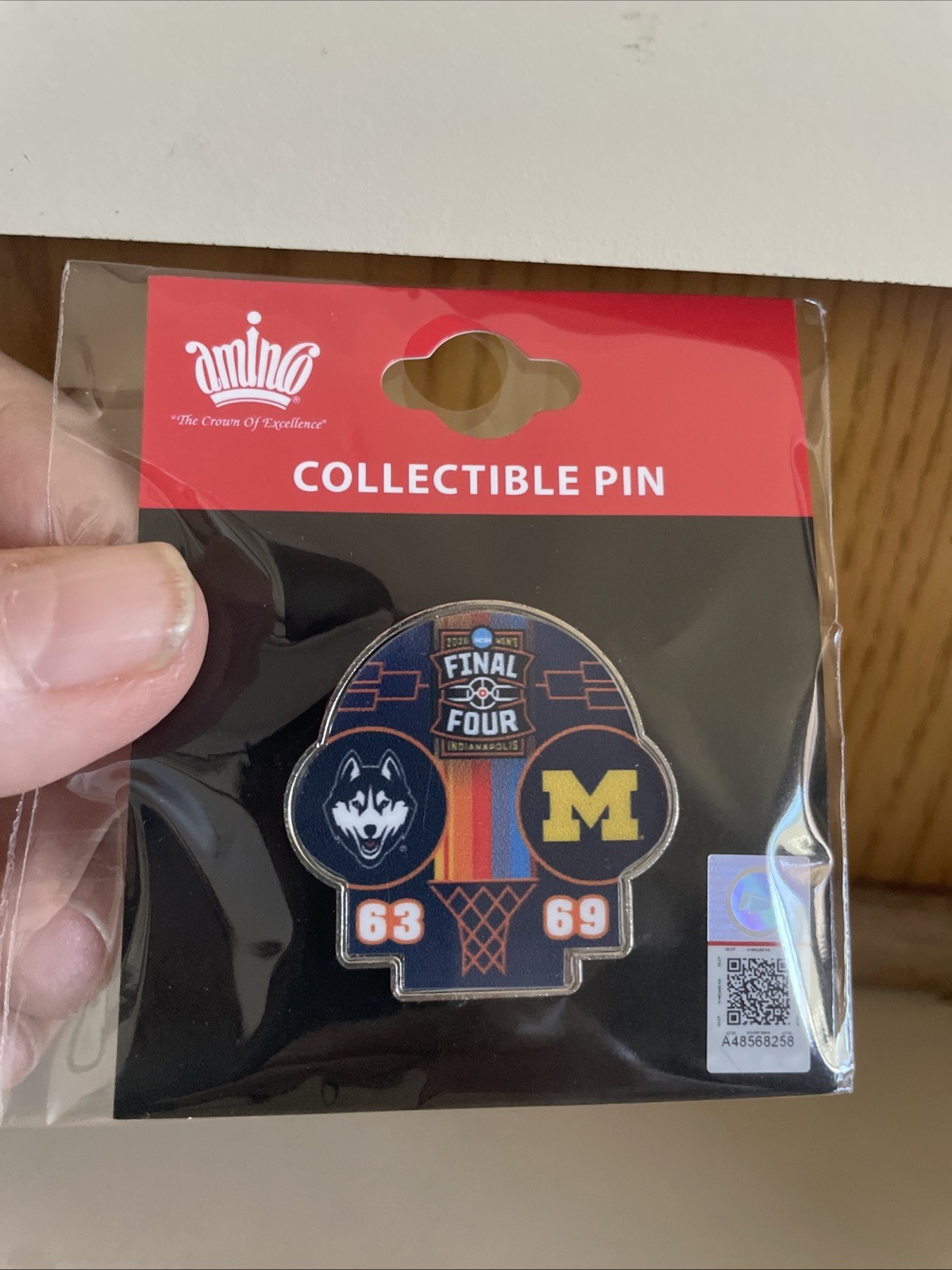 2026 NCAA Mens Basketball Tournament Champions Score Pin Michigan UConn