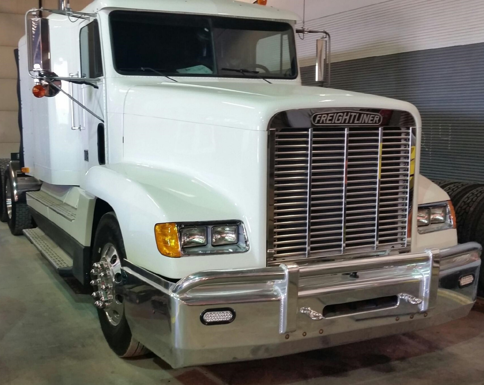 Freightliner Classis FLD 120 Grille - 304 Stainless Steel - Mirror Finish