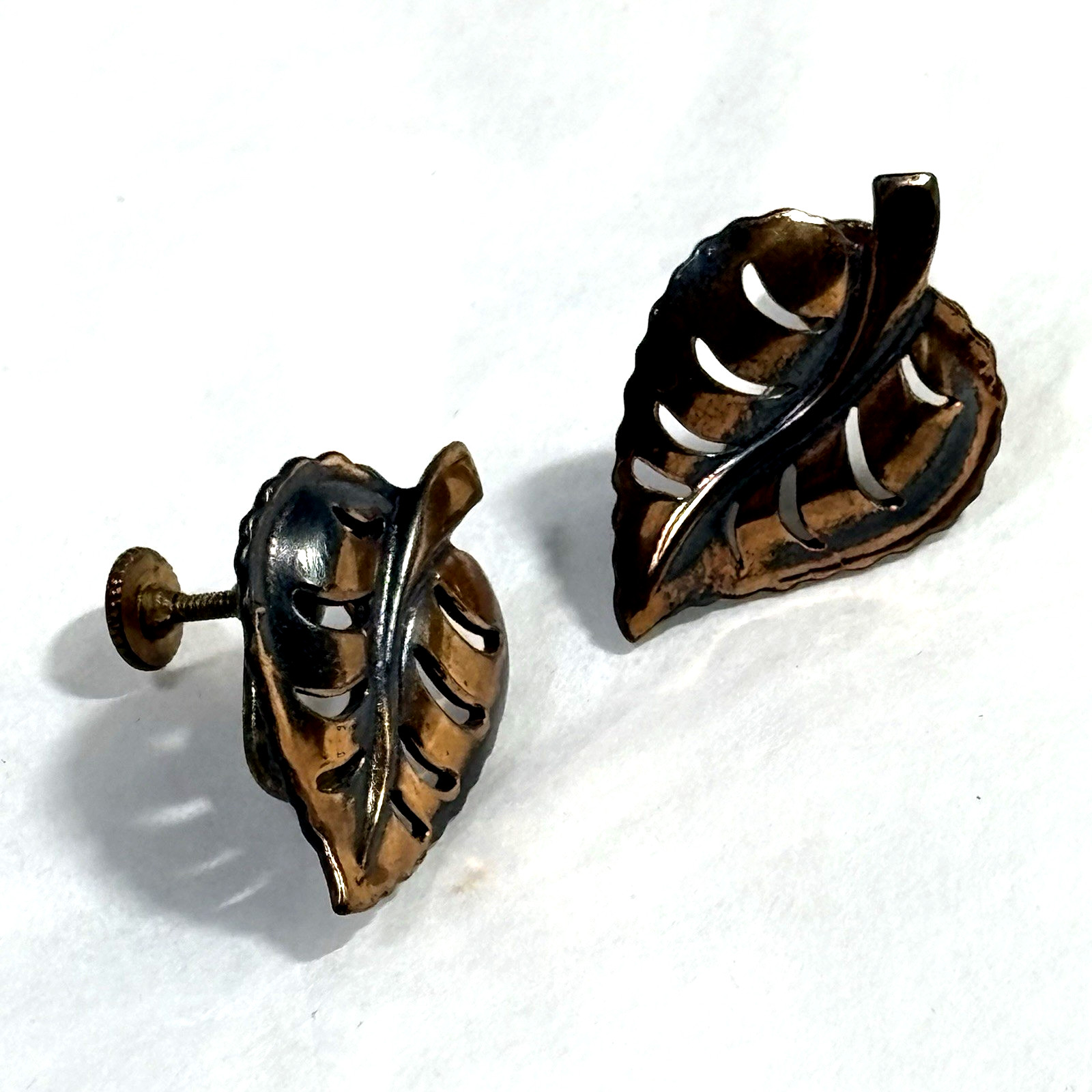 Vintage Copper Leaf Earrings Pierced Design Screw Back 1"