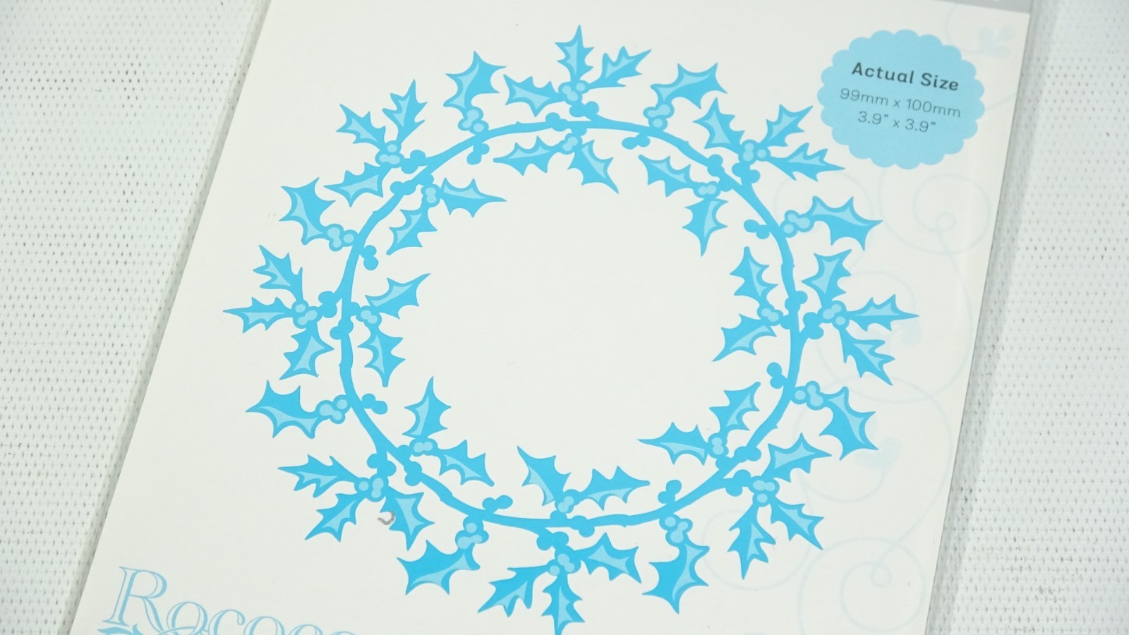 Tonic Studios Rococo Christmas Holly Bouquet Die 1383e