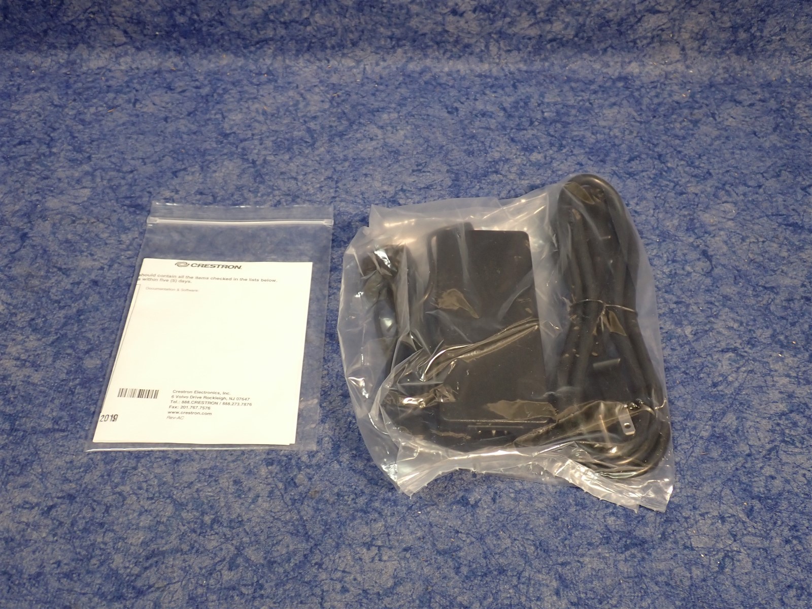 Crestron PW-4818DU / 90W PoDM Power Pack for DMPS (G46)