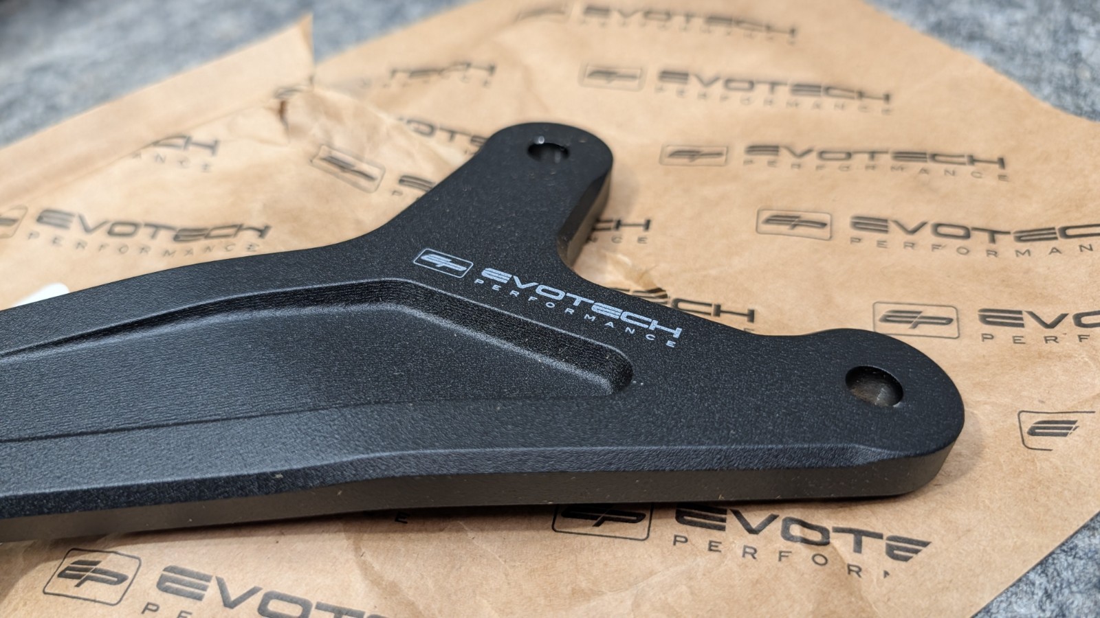 Honda CB1000 Hornet (2025 onward) Exhaust Hanger by Evotech Performance