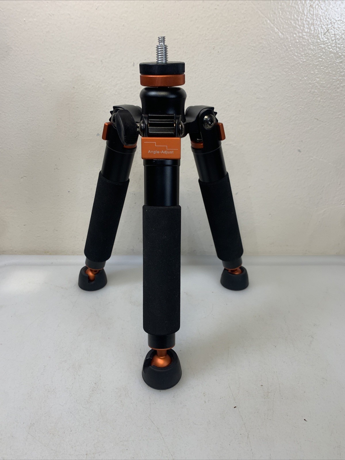 Metal Tripod Base for Monopods – Aluminum – Black