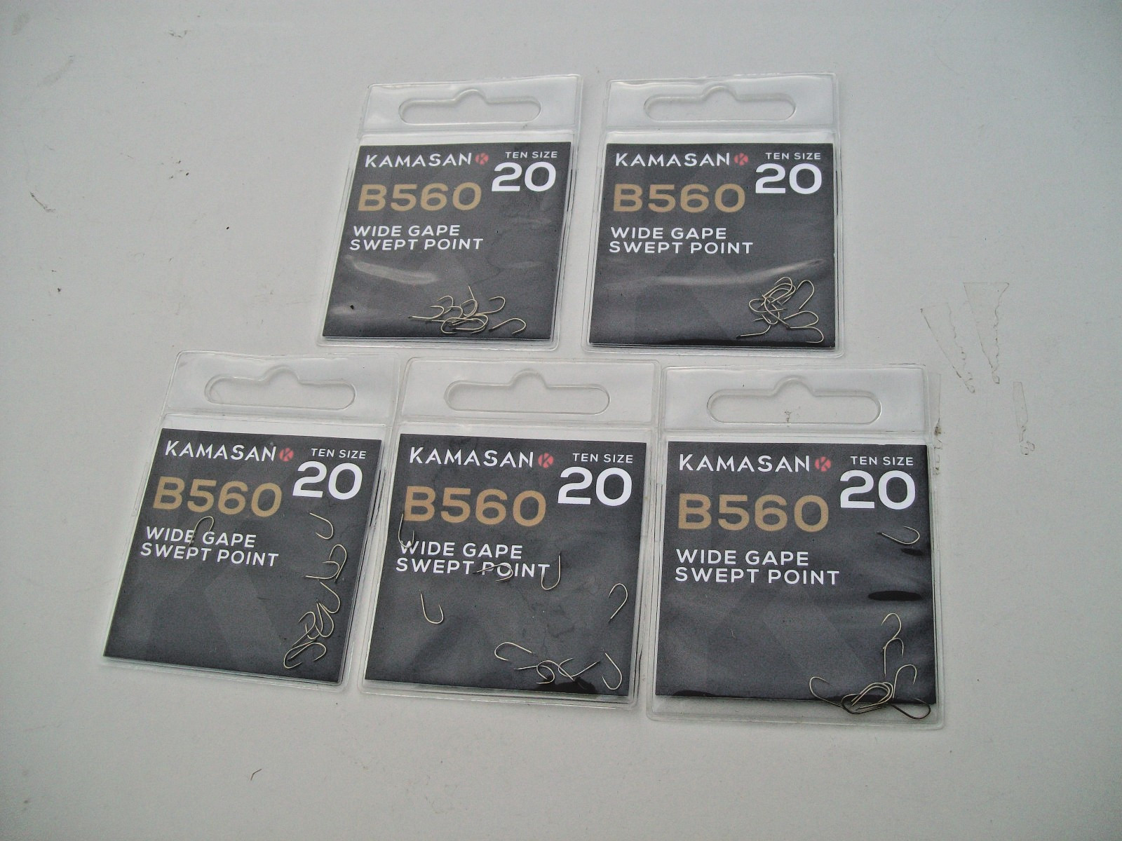 50 x Kamasan B560 Micro Barb Spade End Hooks Size 20. Perfect All Round Hook.