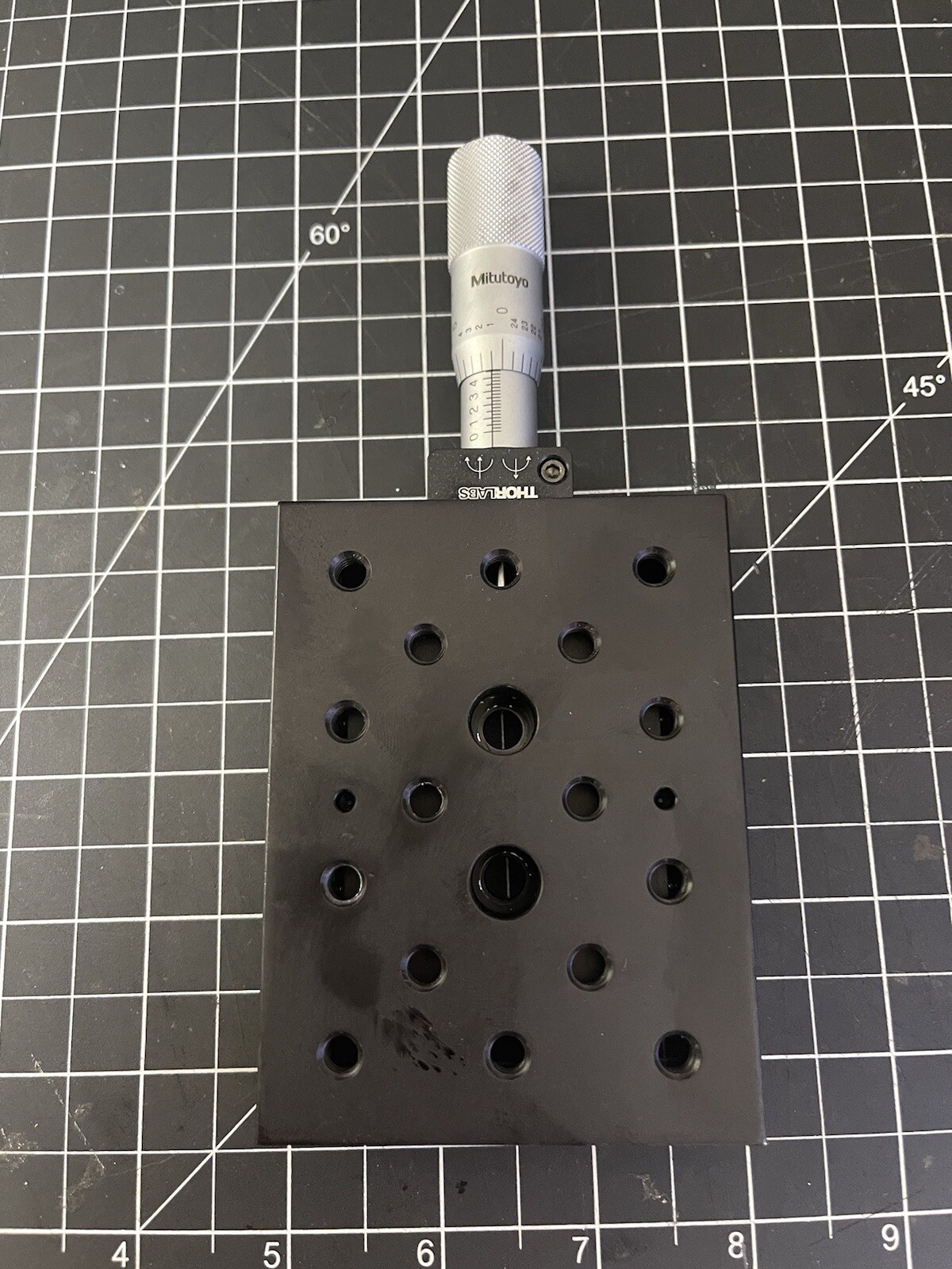 THORLABS PT1 - 1" TRANSLATION STAGE LINEAR MOTION AXIS & MICROMETER
