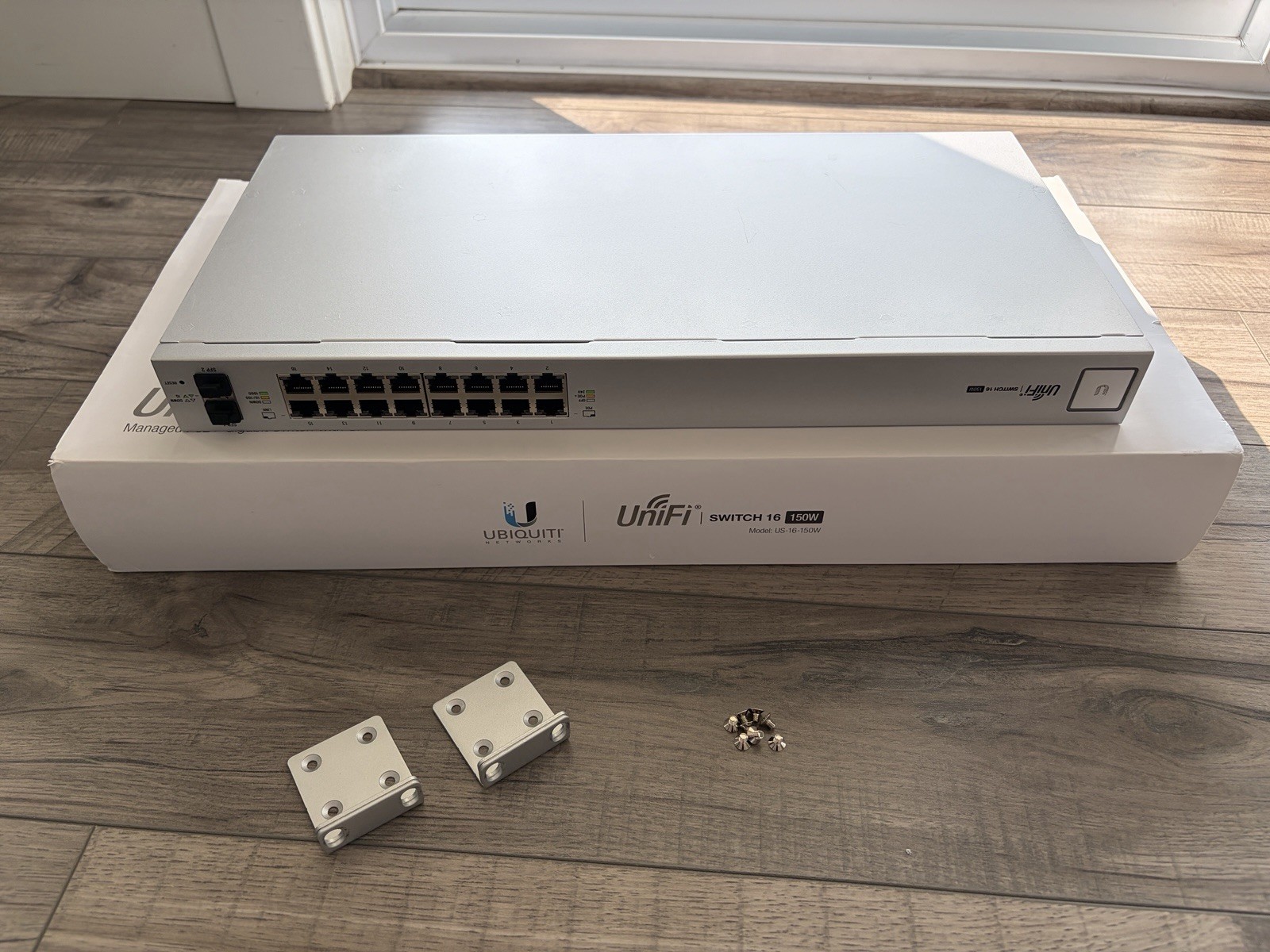 Ubiquiti Networks UniFi US-16-150W PoE+ 16-Port Gigabit Switch PARTS ONLY