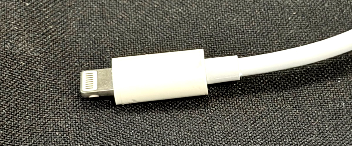 Lightning to SD Card Reader Compatible with Apple