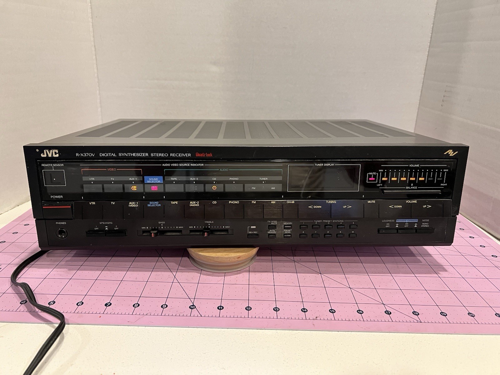 JVC R-X370VB RECIEVER SYNTHESIZER VINTAGE TESTED WORKS NO TUNER DISPLAY WORKS