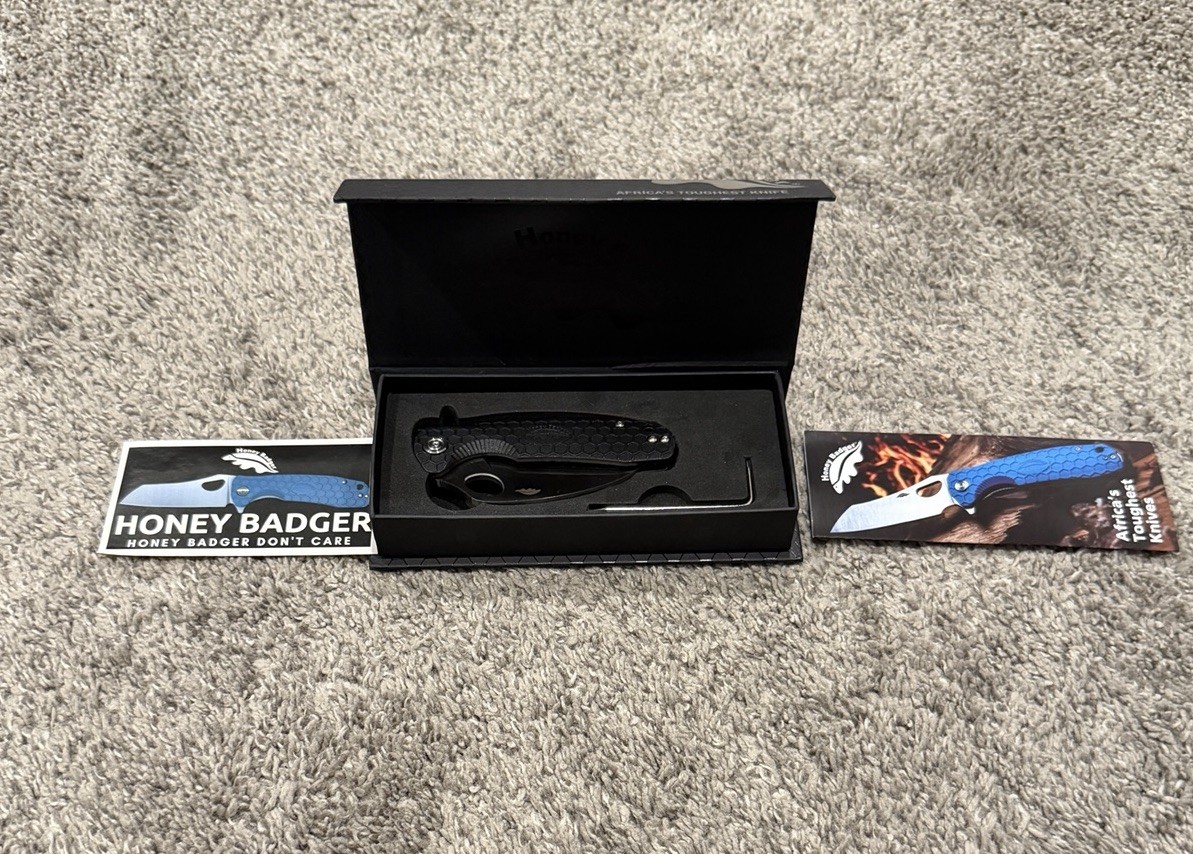 Honey Badger Knives Black Medium Claw Serrated Knife - 8Cr13MoV Steel