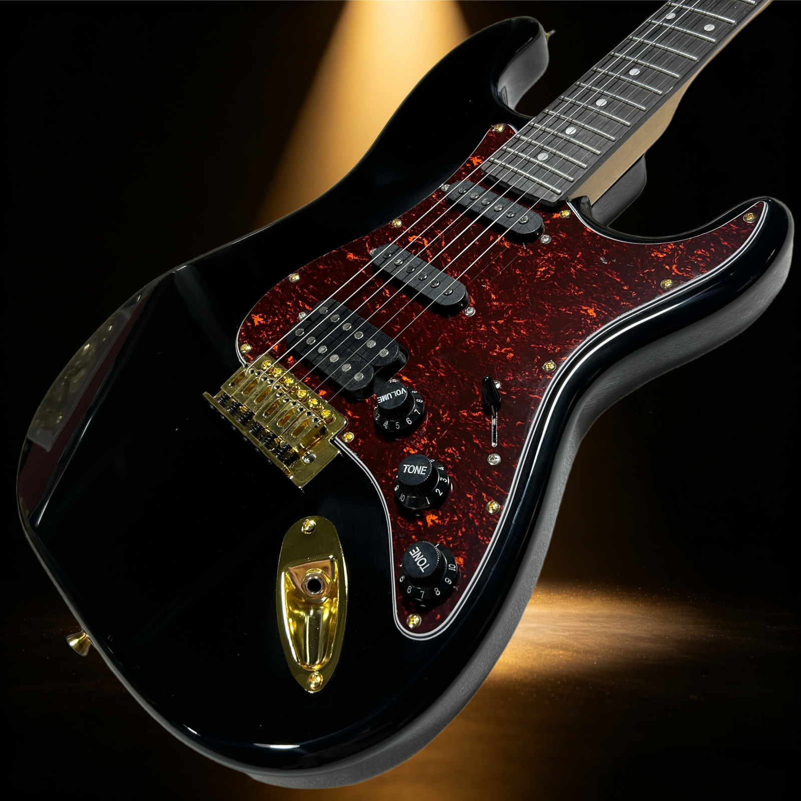 Electric Guitar Red Tortoise Shell Pickguard ST Guitar Golden Hardware