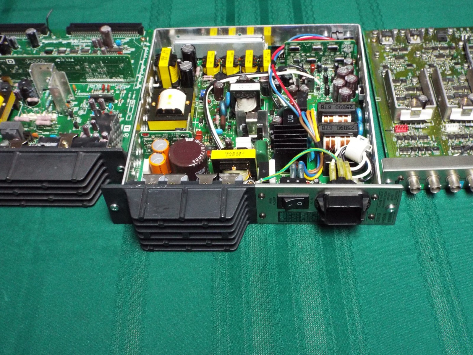 SONY BVM-20F1U, BVM-20E1U CRT MONITOR REPAIR AND UPGRADE KIT