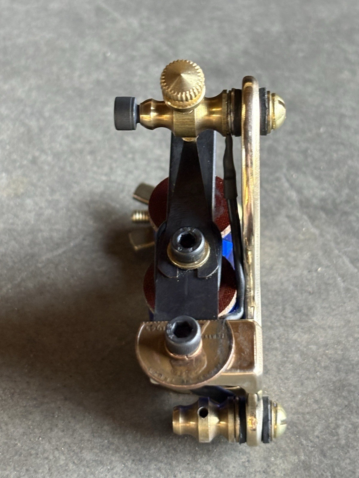 Brass Walker Vintage Style Tattoo Machine Blue Coils