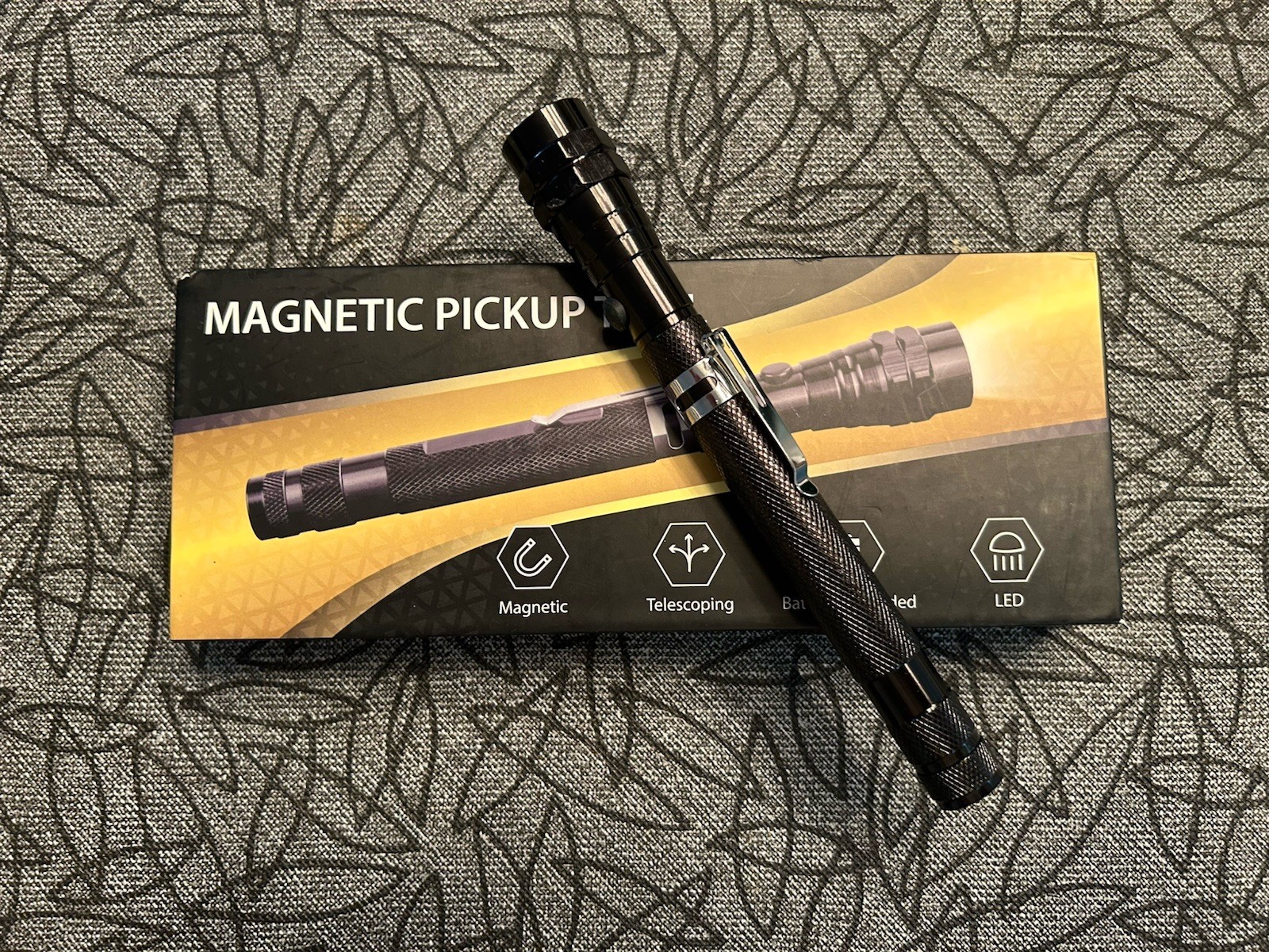 Magnetic Pickup Tool with LED Light, Telescoping Retrieval Black Manpure