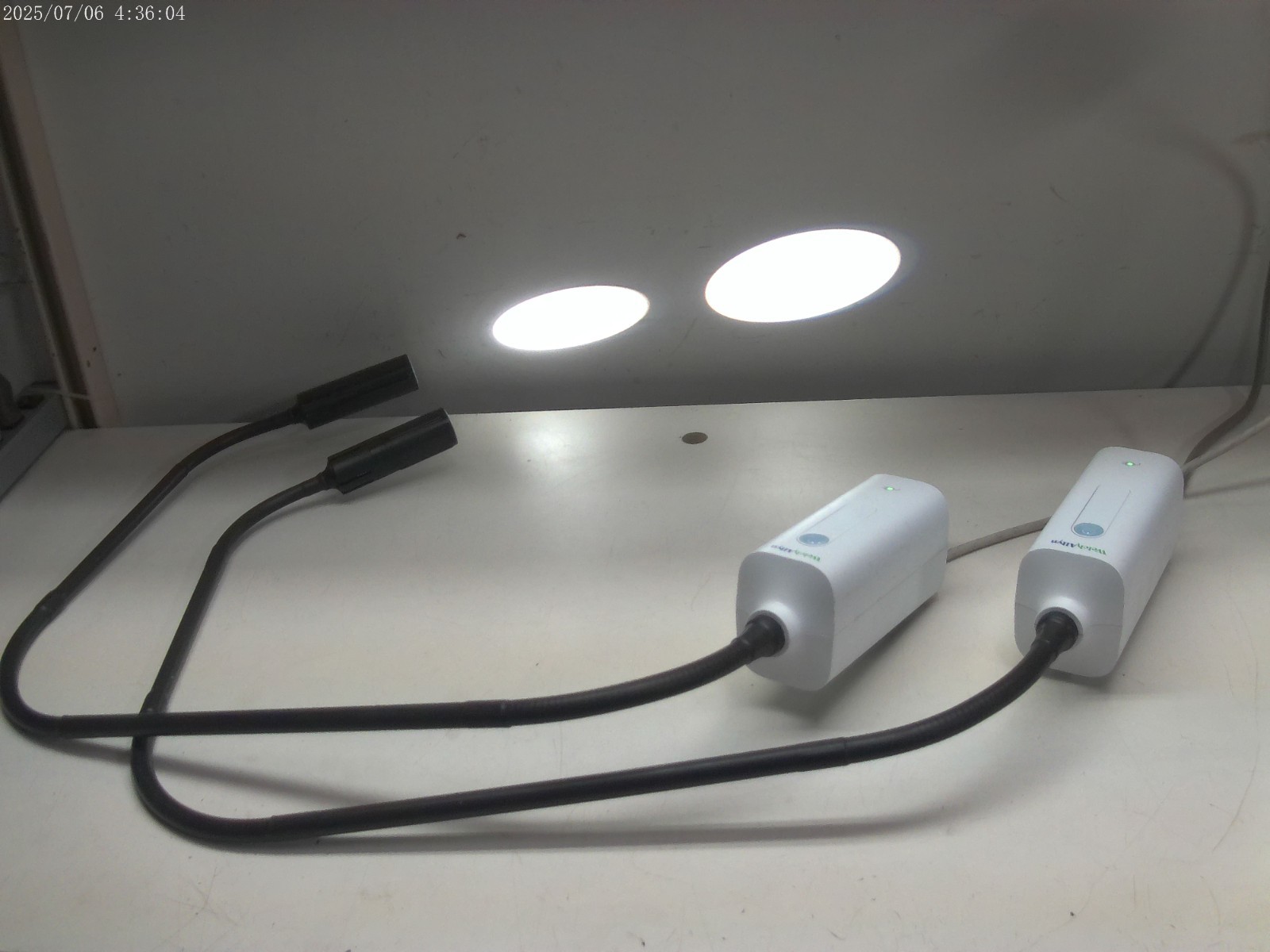 Lot 2) Welch Allyn GS Exam Light IV Pipe Lite OBGYN