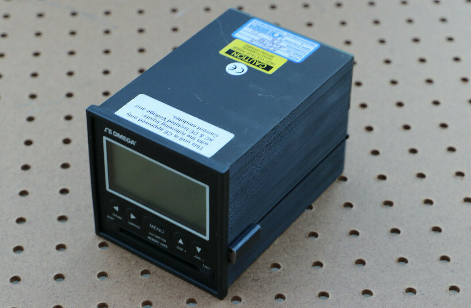OMEGA RD821R TEMPERATURE MONITOR DC-2100