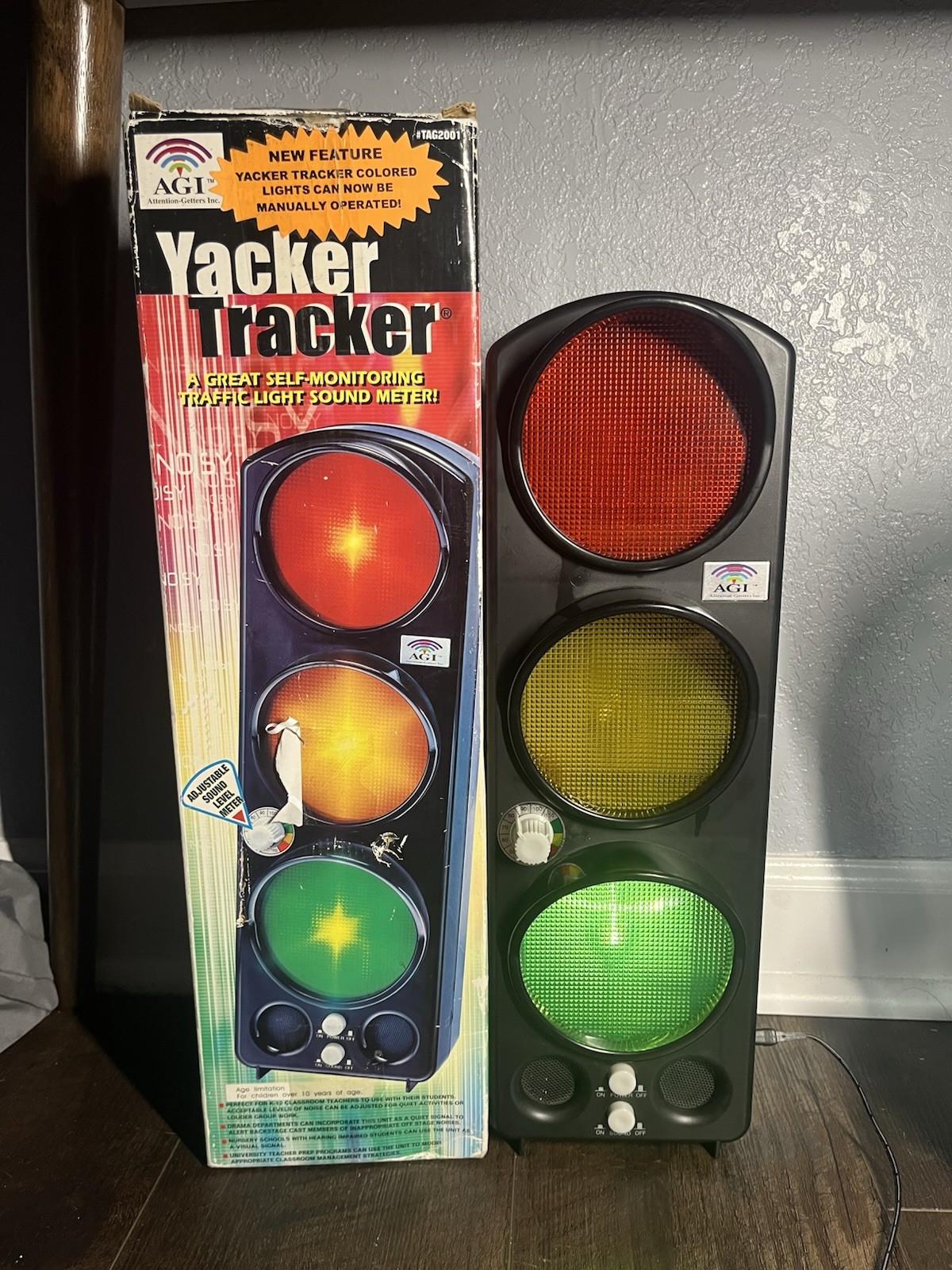ORIGINAL TAG2001 YACKER TRACKER SIGNAL LIGHT SOUND METER