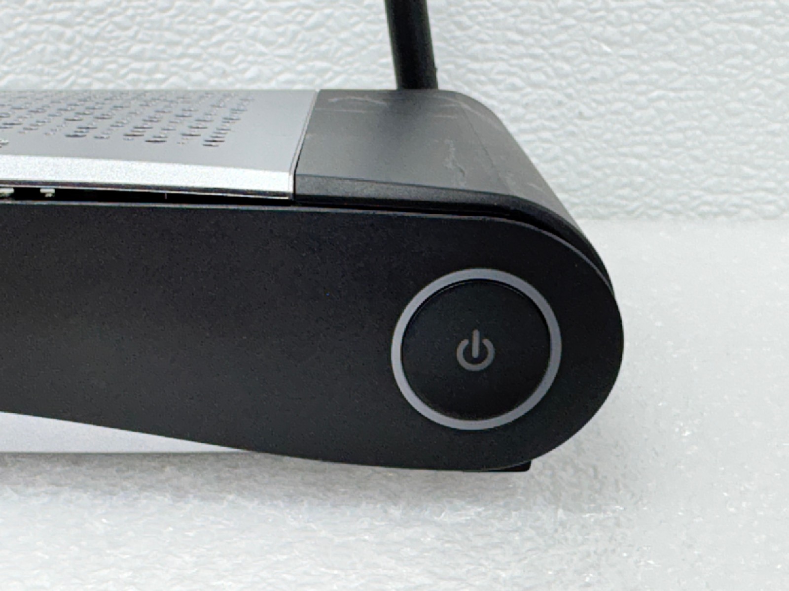 Barco CSE-200 Clickshare Wireless Presentation System W/ 1x Antenna & 1x Button