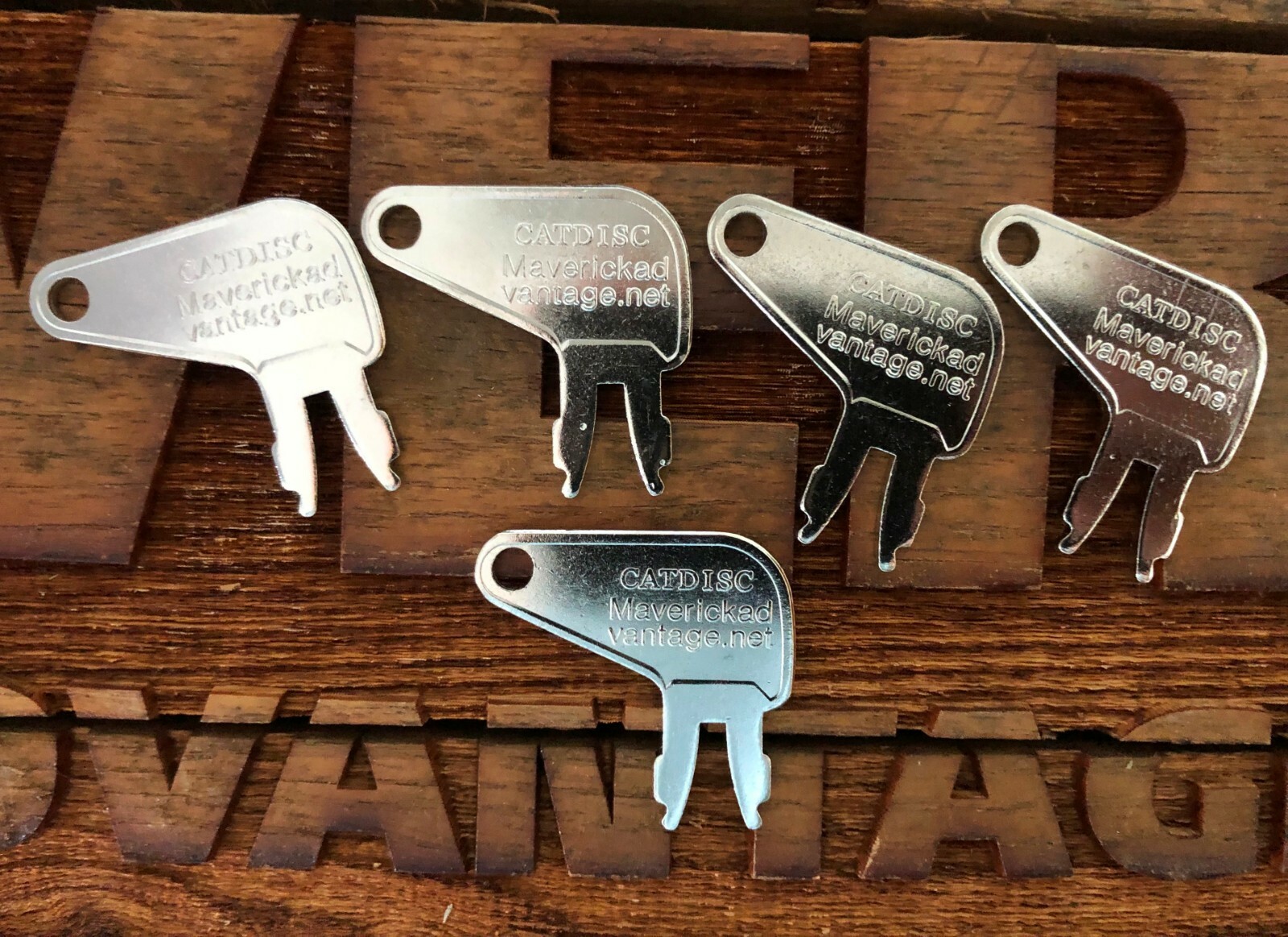 5 keys fit CAT Caterpiller Master Disconnect Key 8H-5306,8398, CAT 313B,313D