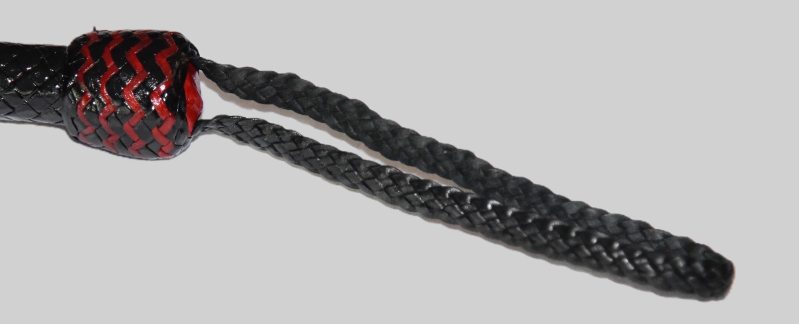 kangaroo hide bullwhips