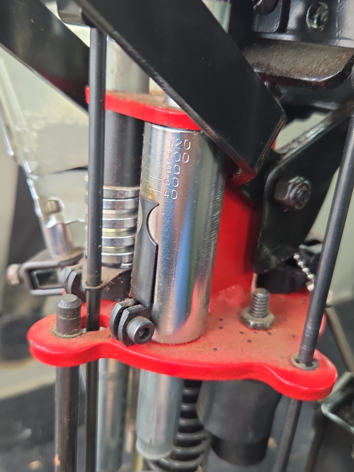 MEC 9000 Series Progressive 12 Gauge Shotshell Reloading Press