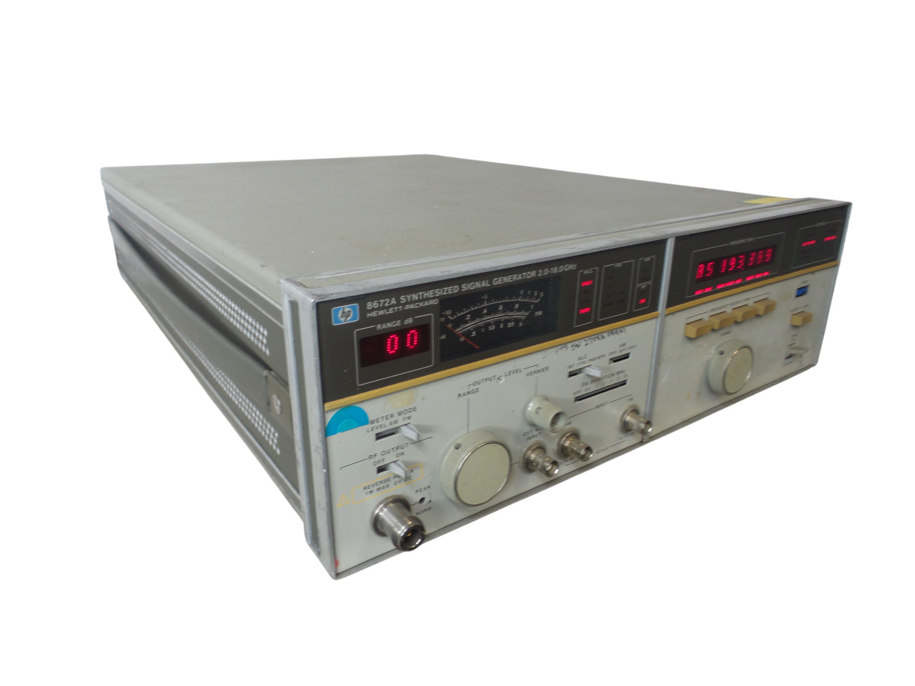 HP 8672A SYNTHESIZED SIGNAL GENERATOR - Free Shipping