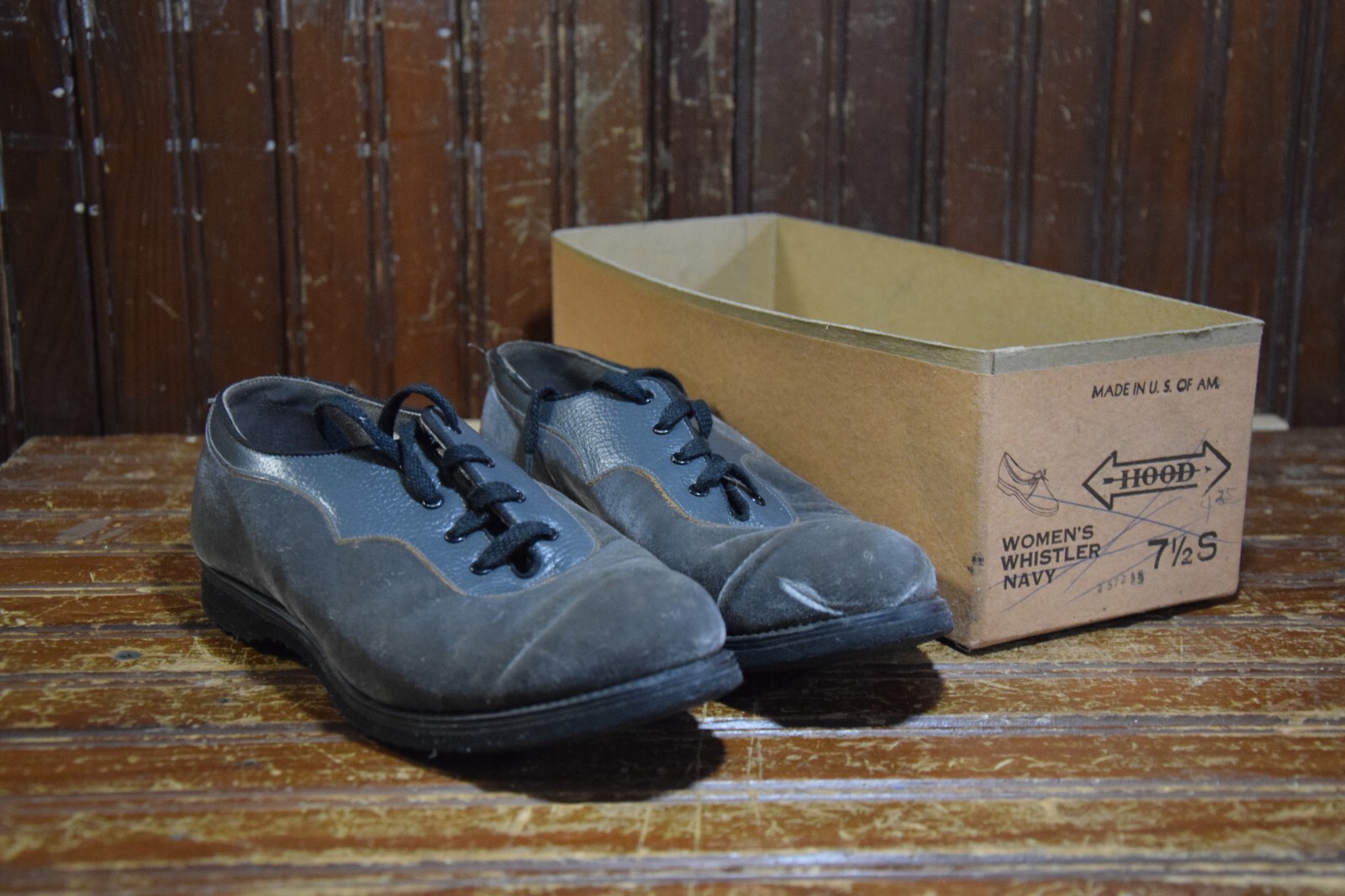 HOOD TIRES CHILD LIFE LEATHER SUEDE CHILDREN'S SHOES BOX VINTAGE 1920s FOOTWEAR