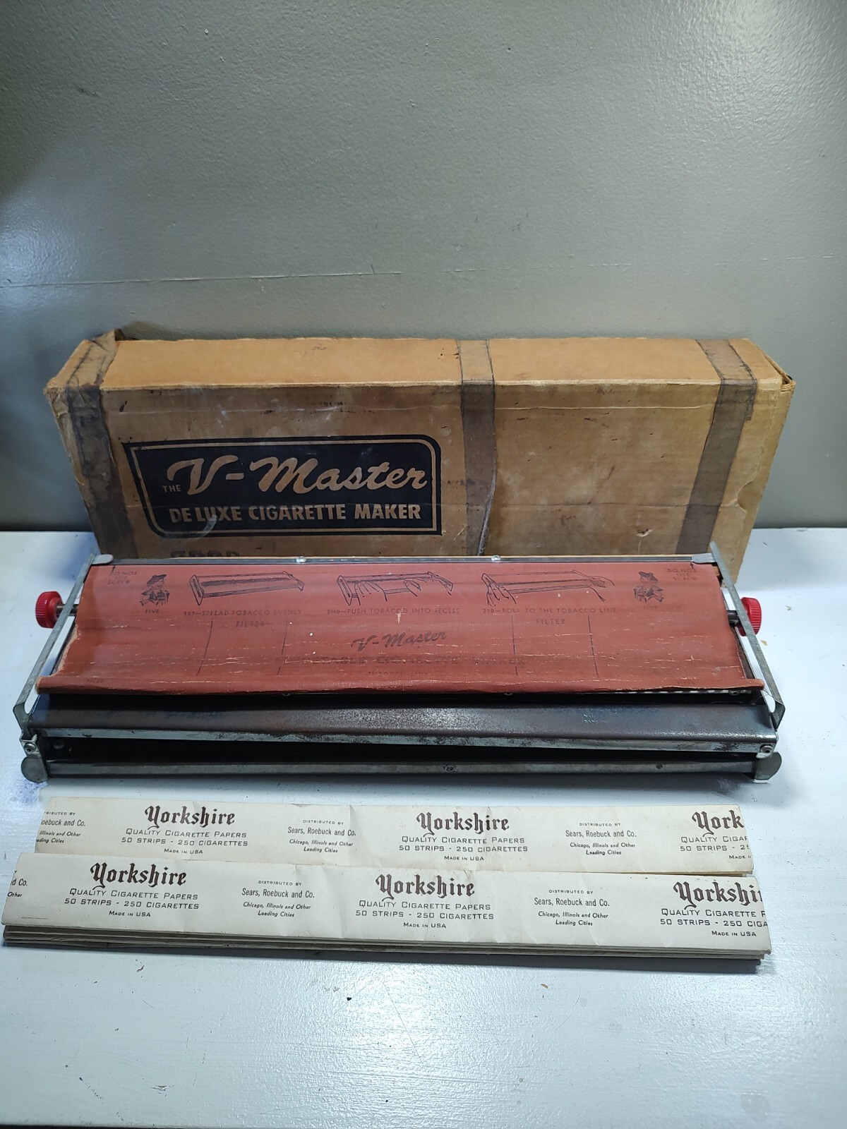 Vintage V-Master Deluxe Cigarette Maker Rolling Machine, Cigarette Papers & Box