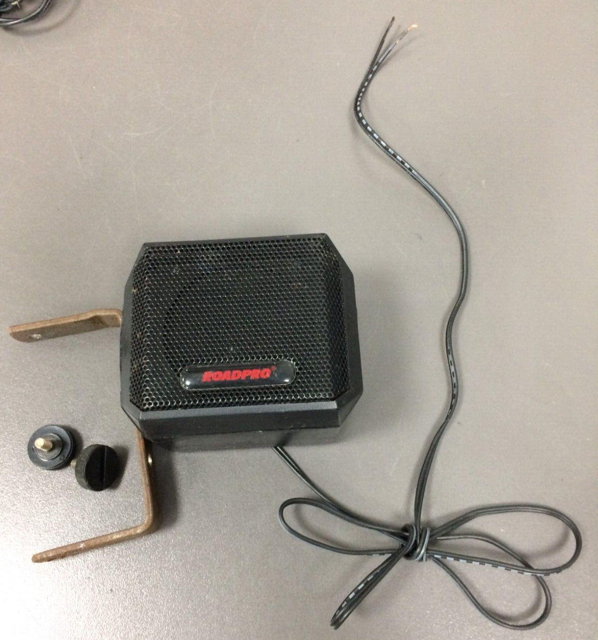 ROAD PRO, External Speaker, Rusty Mount & Screws, NO Plug, Tested Good