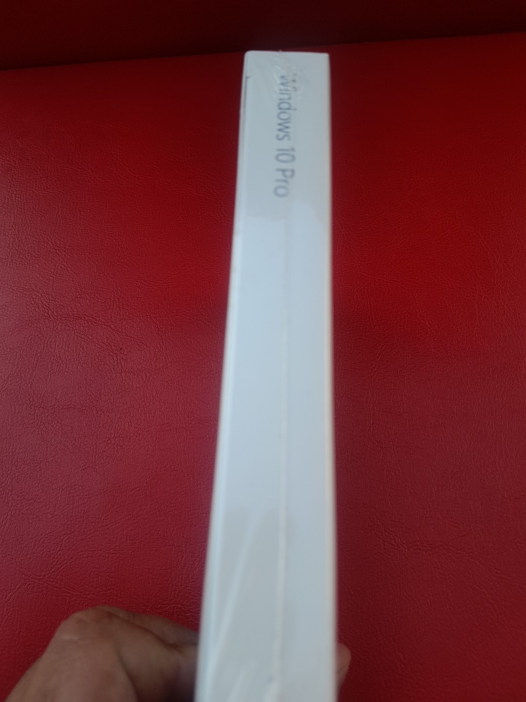 Microsoft Windows 10 Professional 32/64-Bit - USB - New Sealed Retail Package