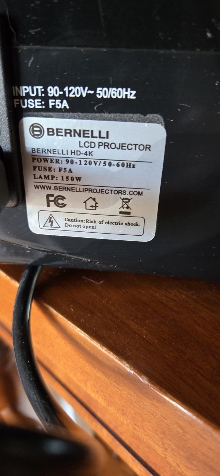 Bernelli Multimedia LCD Projector Model HD- 4K Works But READ!
