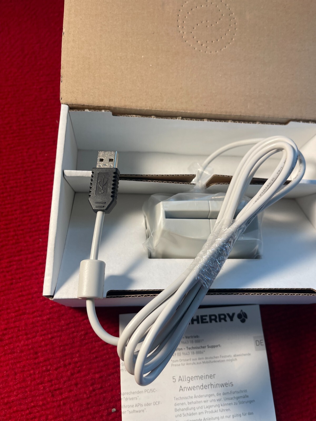 Cherry ST-1044UB Standalone USB Desktop Smart Card Reader