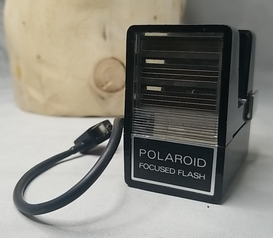 Polaroid Focused Flash Model 490 Made In USA Film Photography Plugs Into Camera