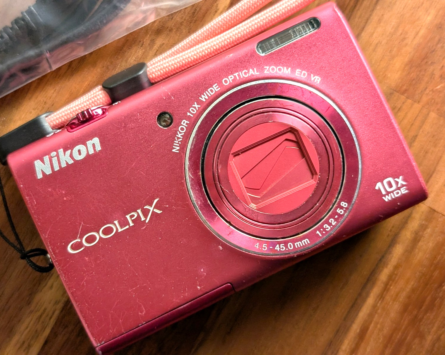 Very Good Nikon COOLPIX S6200 16.0MP 10x Compact Digital Camera English ok Japan