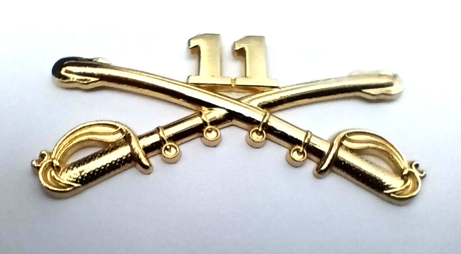 11TH CAVALRY SWORDS (2-1/4") US ARMY Military Hat Pin P16202
