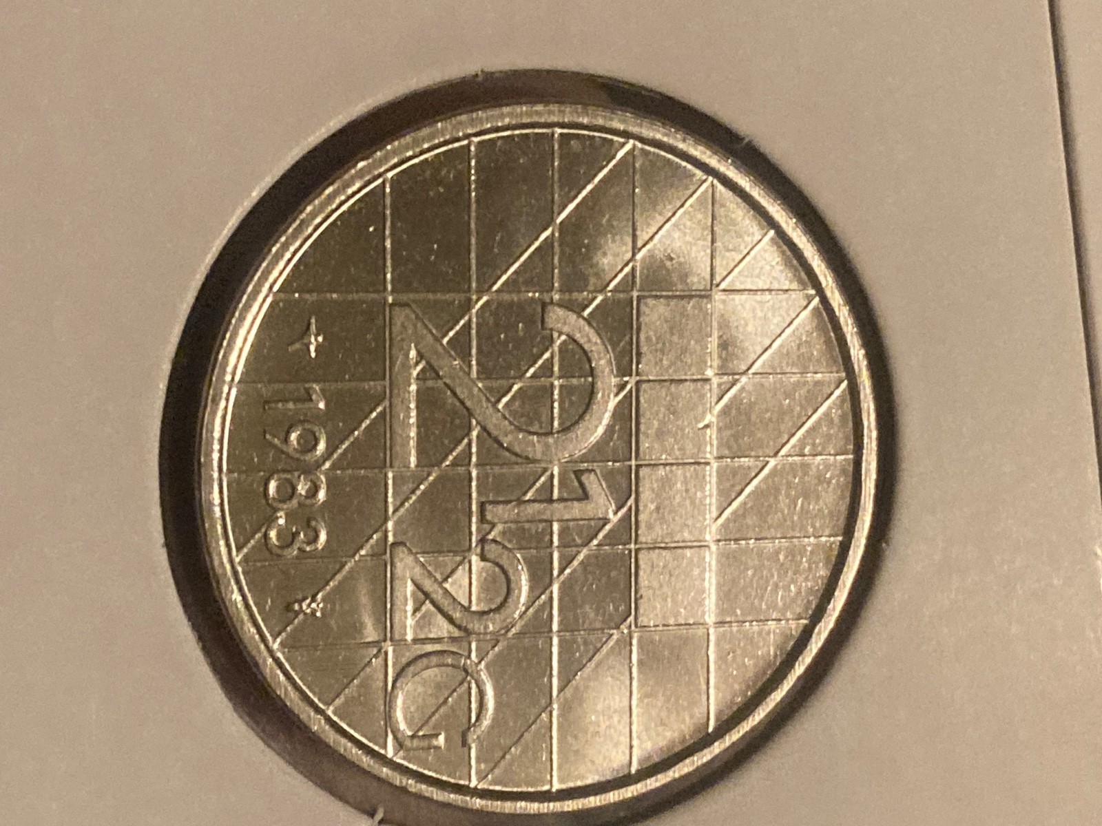 BU Netherlands 2 1/2 Gulden 1983 Beatrix KM# 206