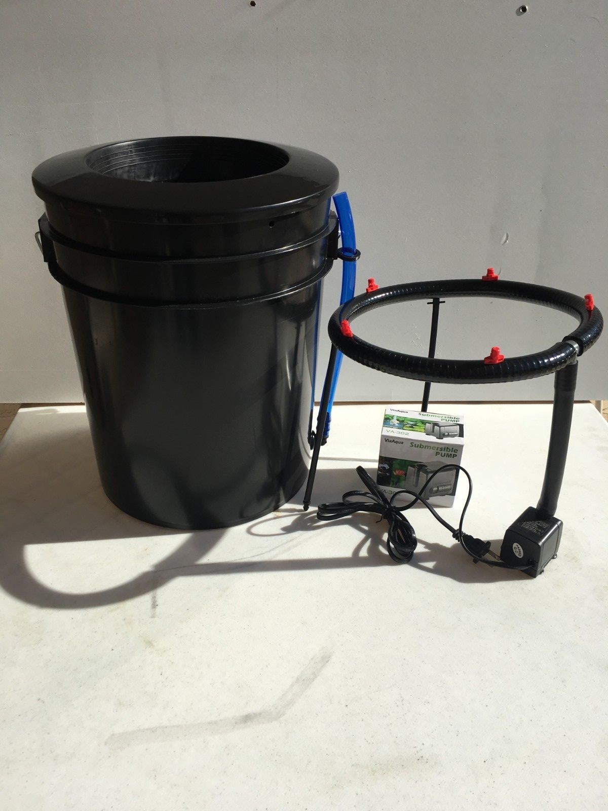 Aeroponic DWC Bubbler Bucket - Aero-Hydroponics Growing System  8" Net Cup Lid