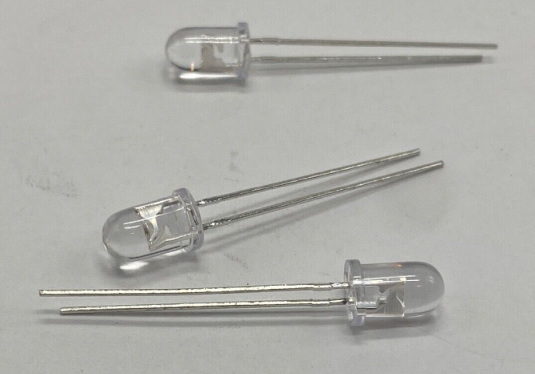 Qty 3 bulk lot, KingBright standard LED WP7143ZGC/G, 525nm