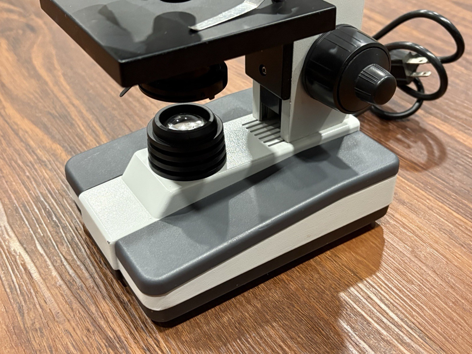 LW Scientific Microscope Student Series