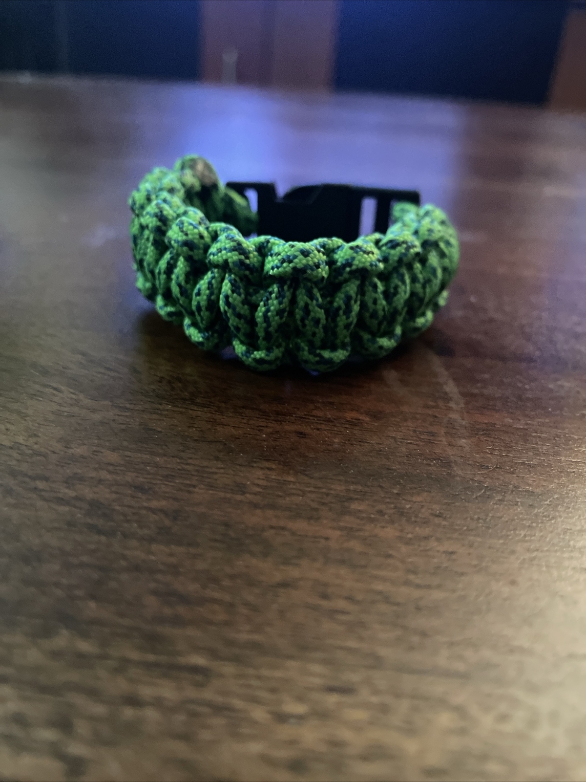 Paracord Bracelet With Buckles XS Green