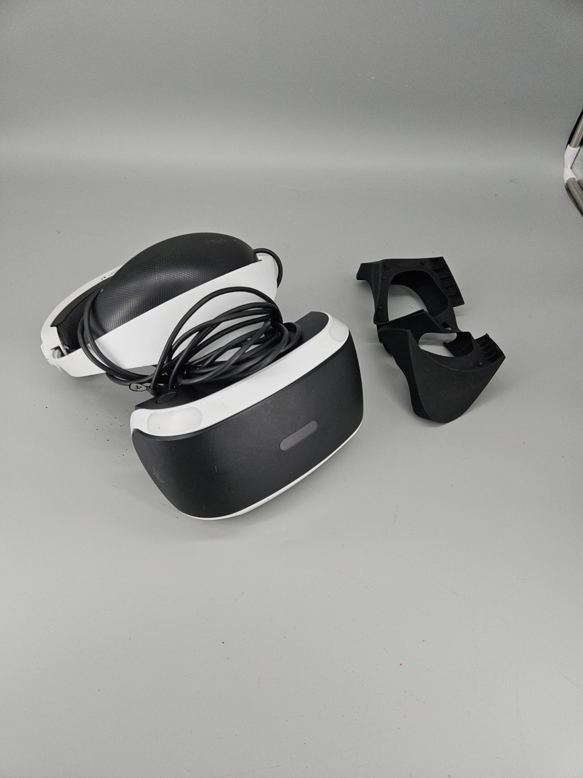 Sony PlayStation VR Headset PSVR CUH-ZVR1 PS4 PS5 V1 Untested For Parts Repair
