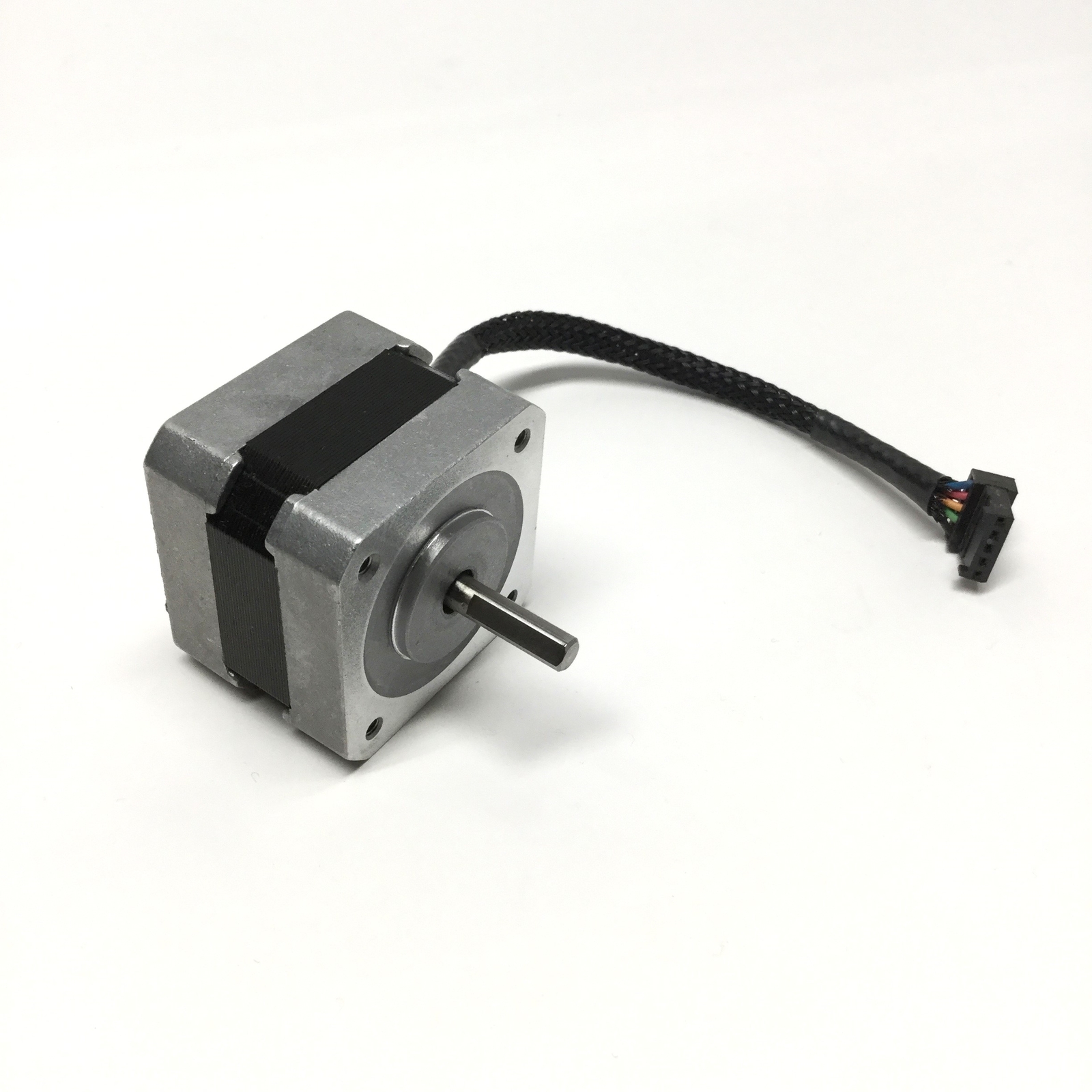 Oriental PK543NAW Vexta 5-Phase Stepper Motor 0.72° Step, 18.4oz-in, NEMA17