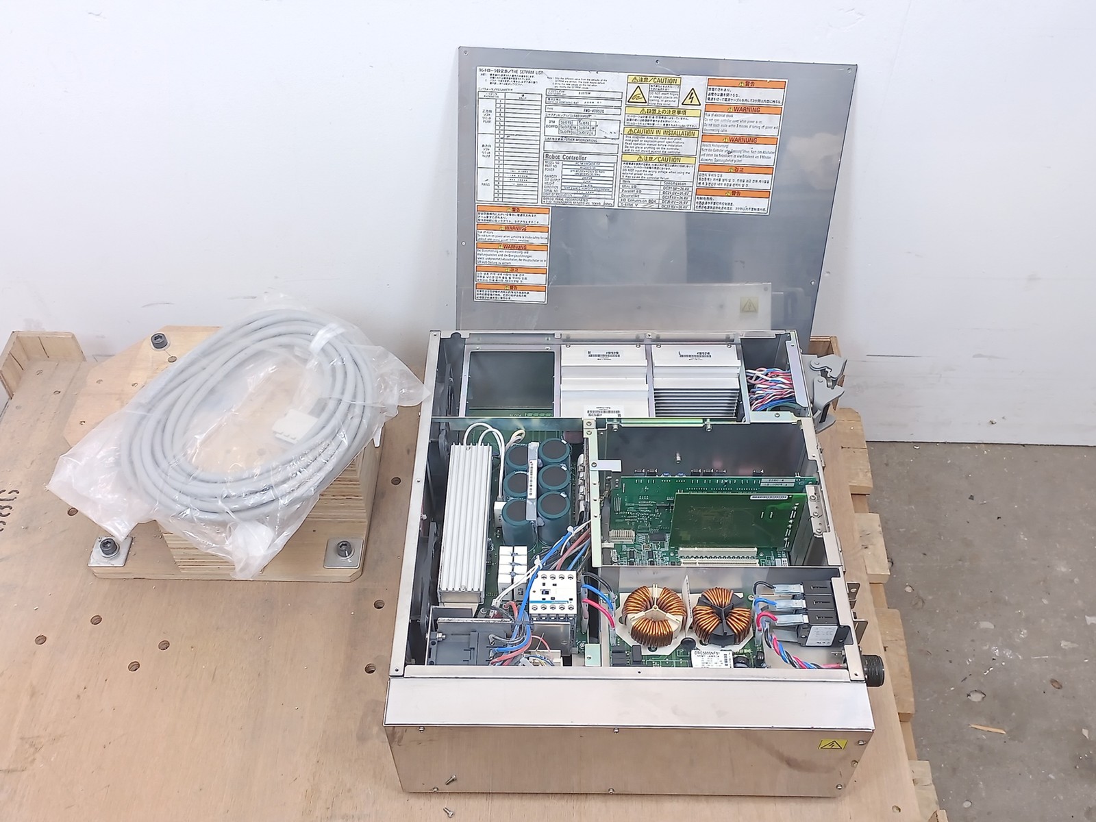 Denso RC7M-HMG4BA-CP Robot Controller 410200-0730 For HMS-40852G