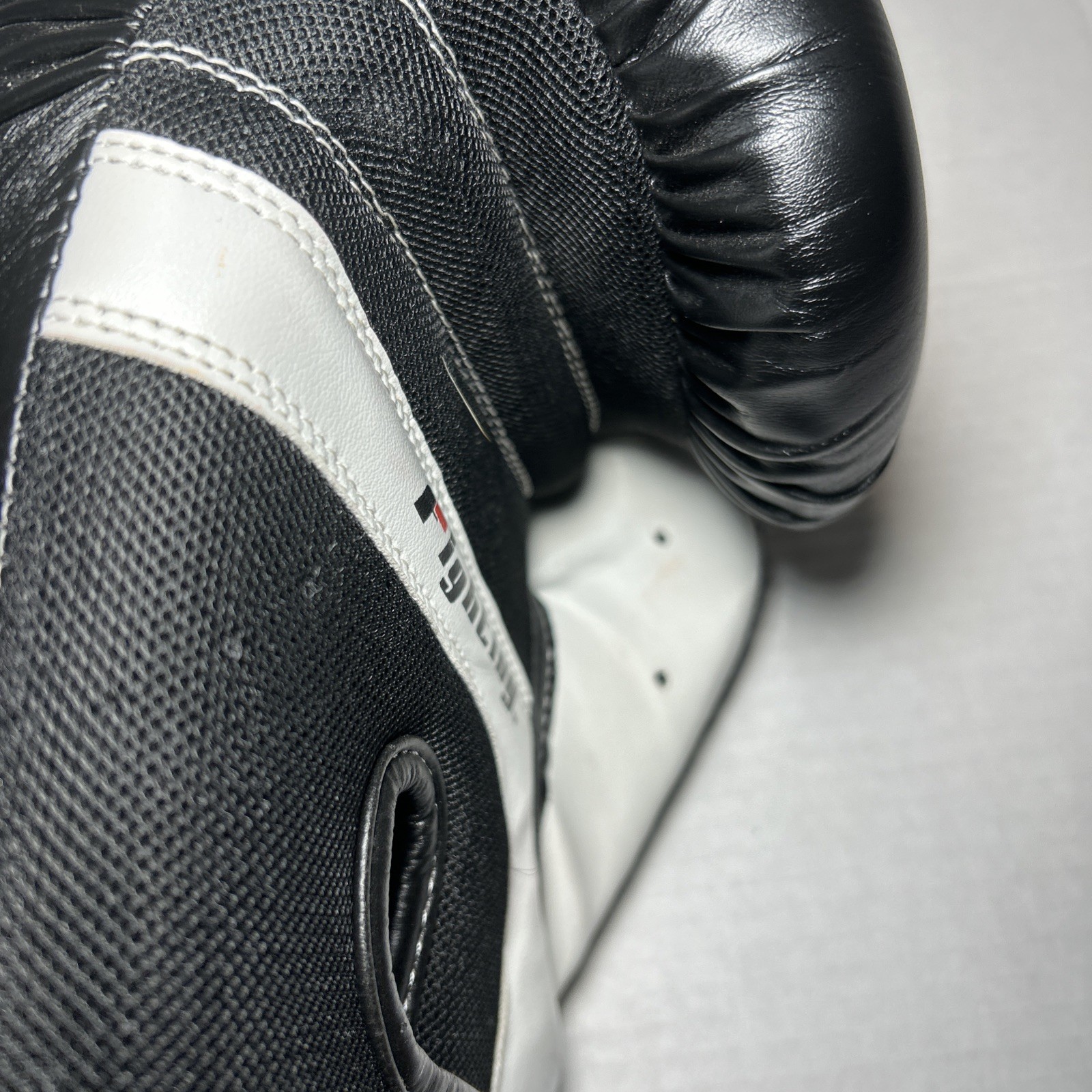 Fighting Boxing Gloves