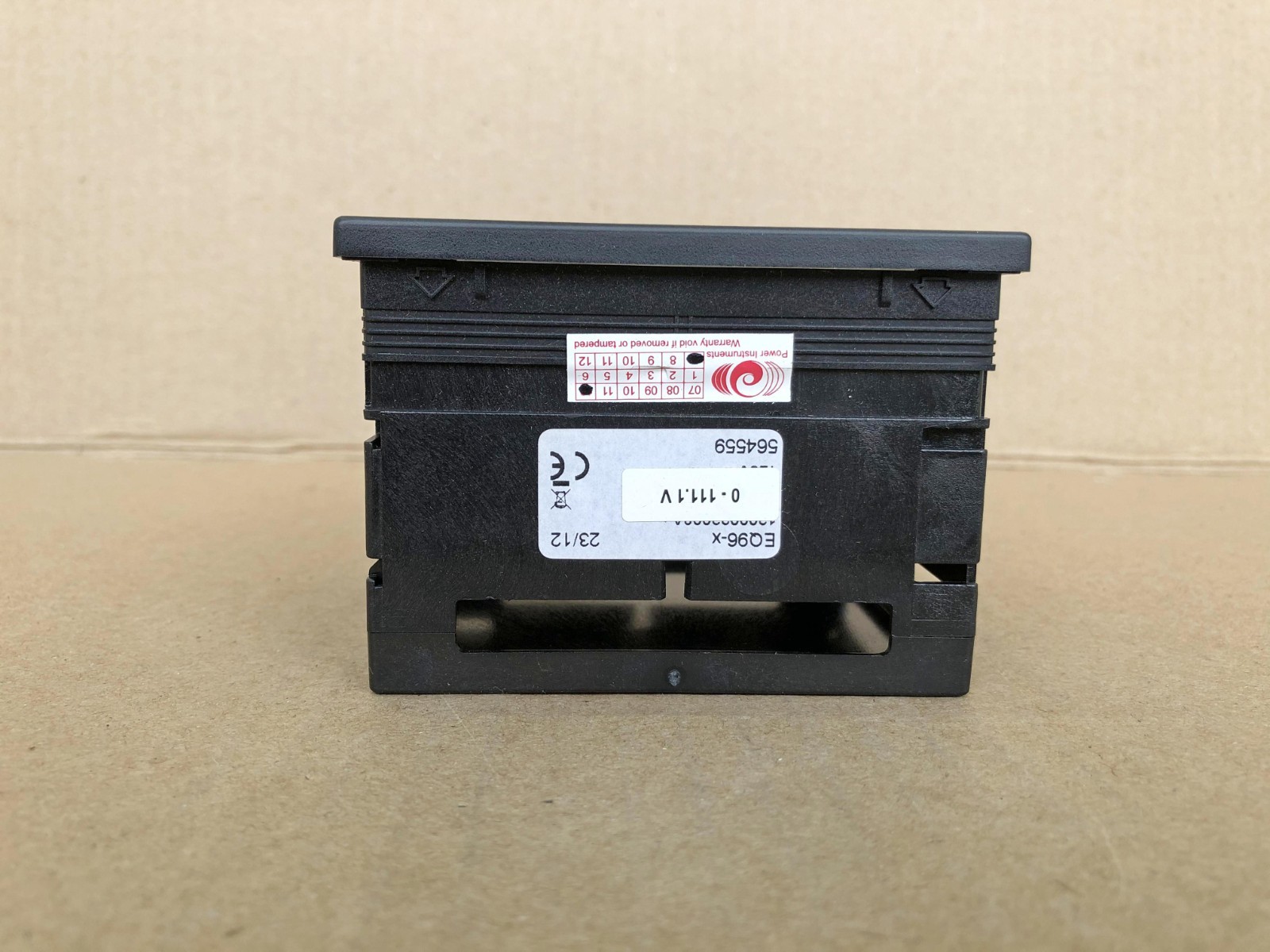DEIF EQ96X VOLTMETER 564559 RANGE 400 (2)