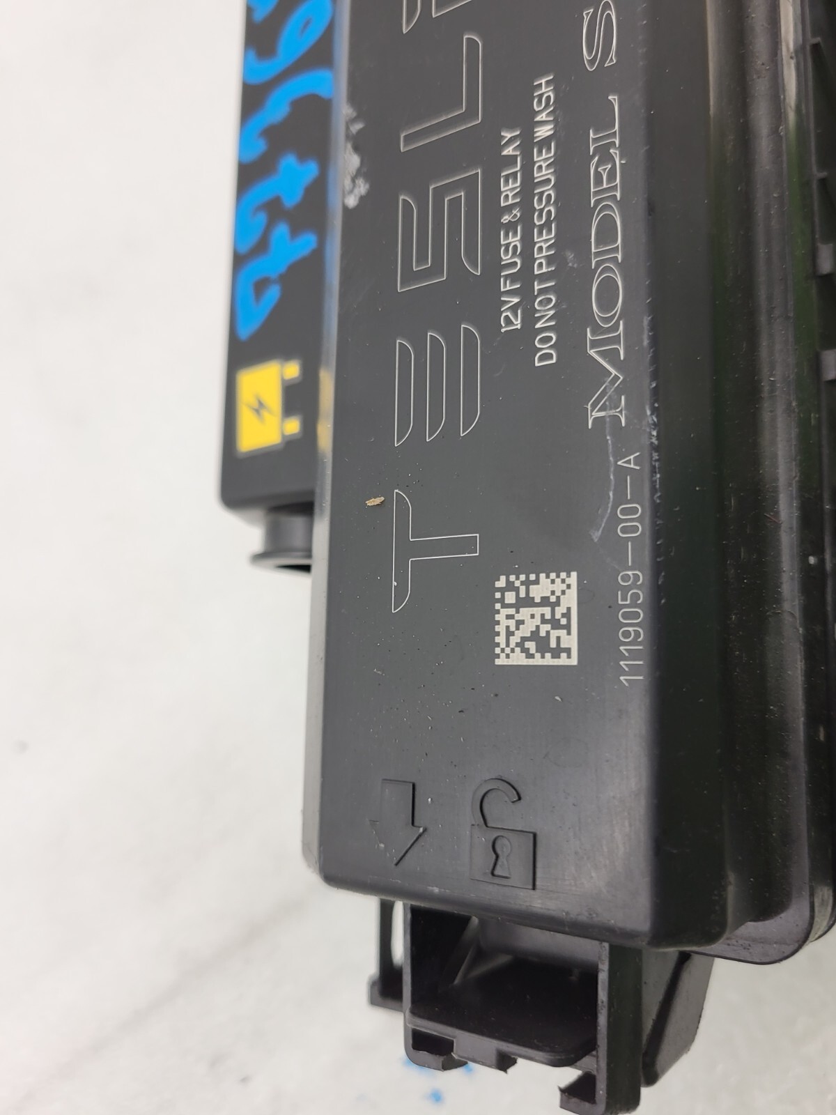 ⭕2016-2020 Model S Front Efuse Frunk Fuse Relay Junction Box Module 1119059-00-A