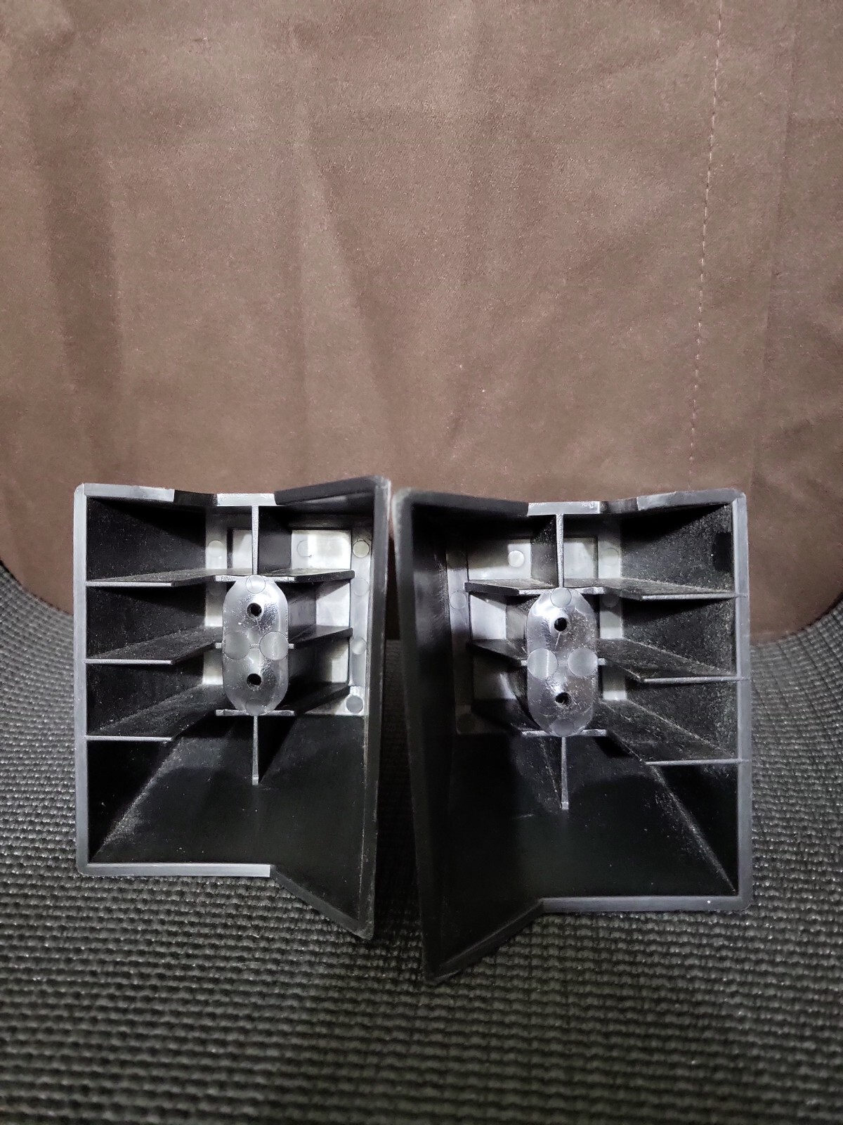 Proform XP 542e Treadmill Rear Feet Levelers