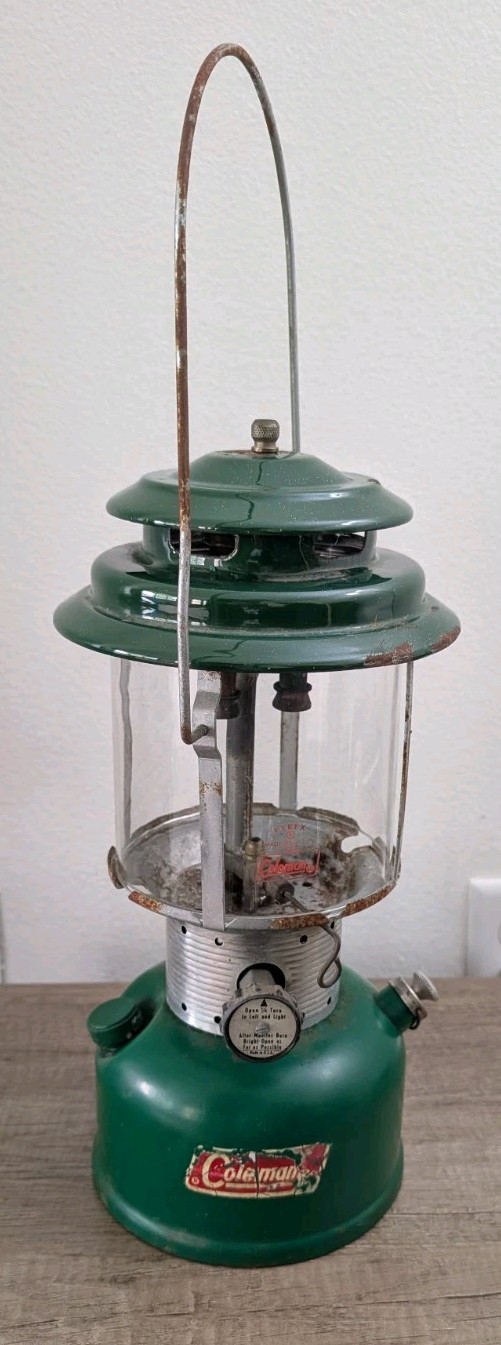 Coleman 220F Vintage 2-Mantle Lantern 1972 Pyrex Globe Green Generator Camping