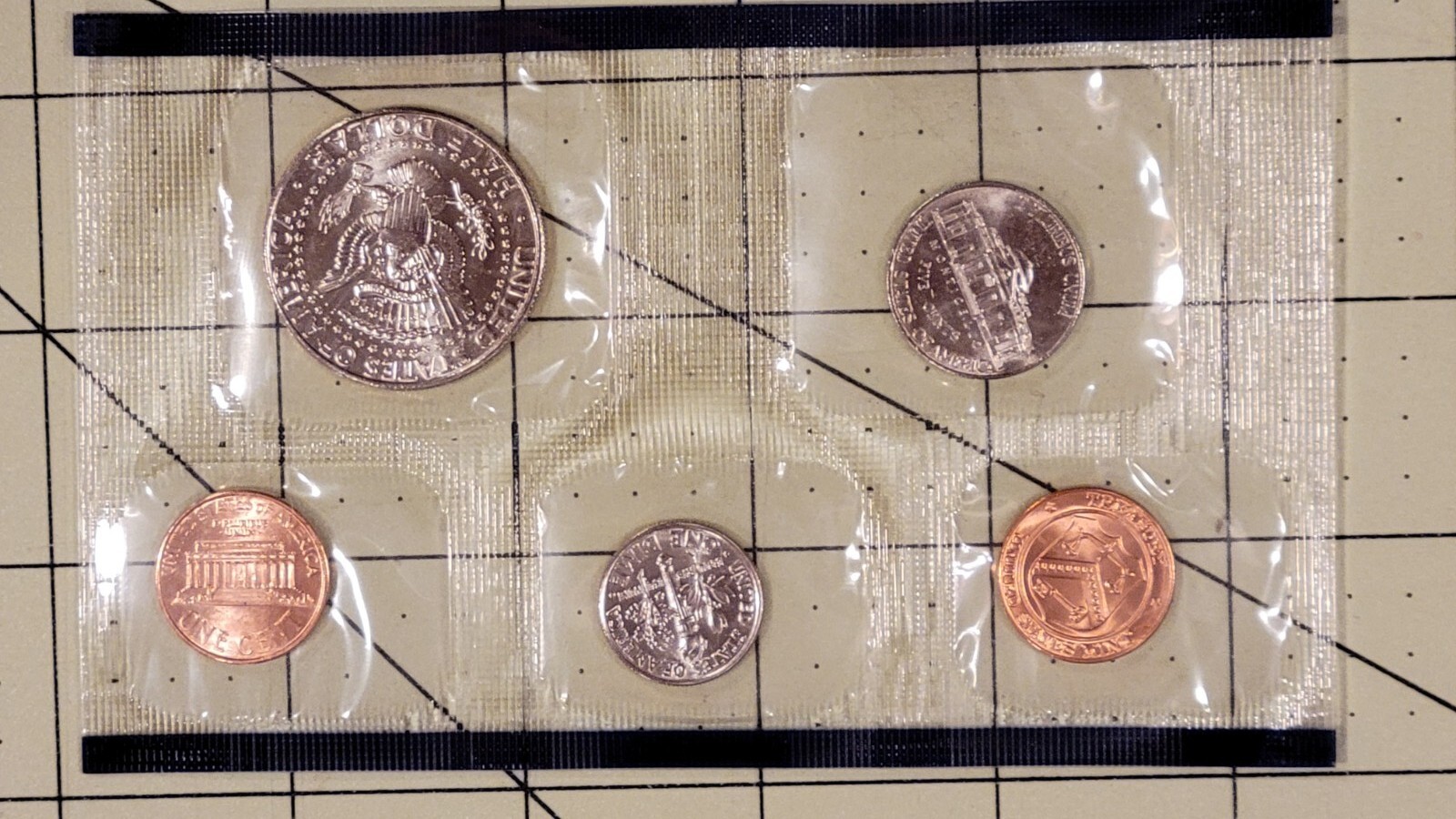 1999-P Uncirculated 5 Coin Mint Set Plus 5 First Issue State Quarters