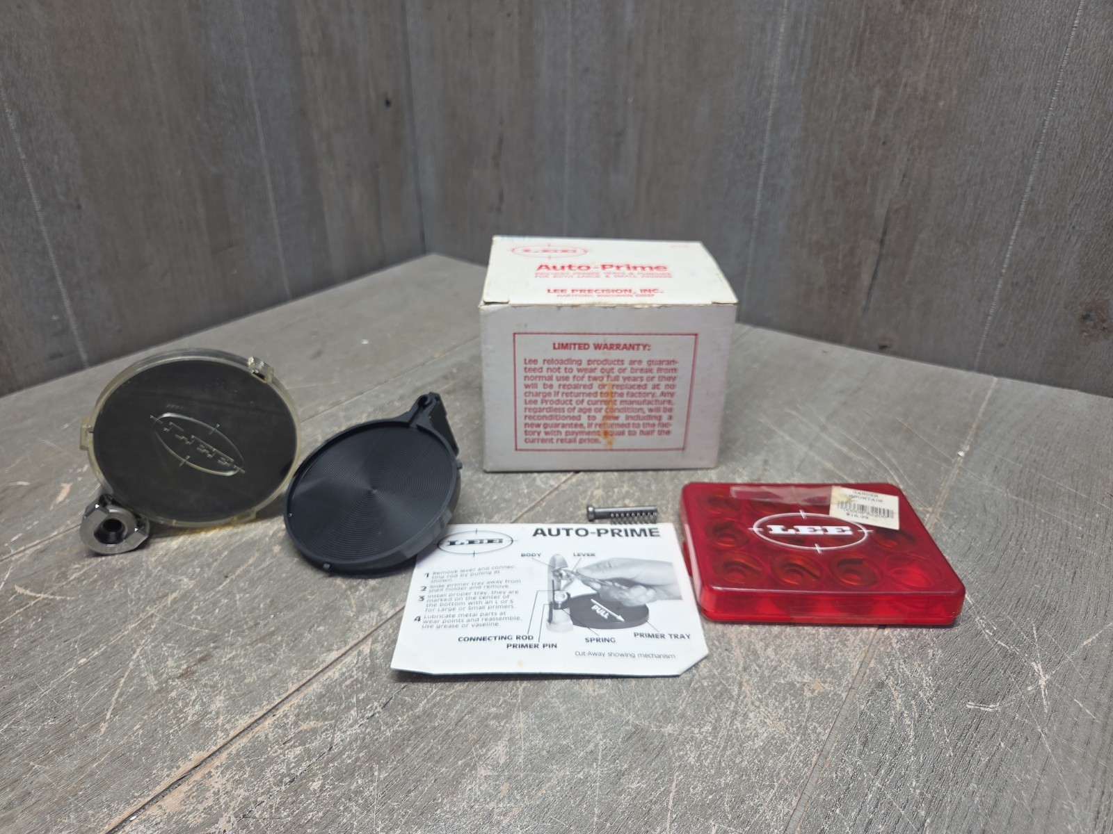 LEE Auto Prime Priming Tool Vintage for Reloading